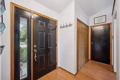 8724 Loch Lomond Boulevard, Brooklyn Park, MN 55443 - Photo 6