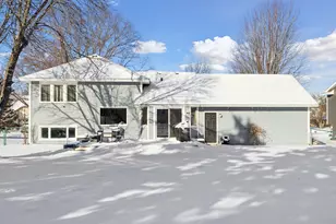 8724 Loch Lomond Blvd, Brooklyn Park, MN 55443 - Photo 4