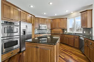 12424 Princeton Ave, Eden Prairie, MN 55347 - Photo 26