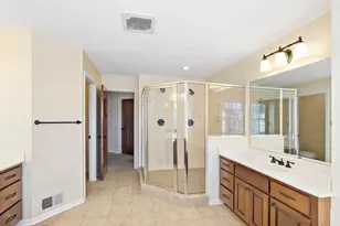 12424 Princeton Ave, Eden Prairie, MN 55347 - Photo 46