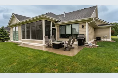 2720 Bentley Drive SW, Rochester, MN 55902 - Photo 2