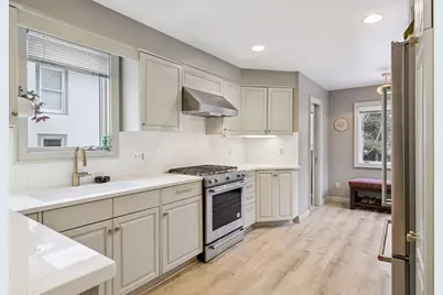 2147 Lincoln Avenue, Saint Paul, MN 55105 - Photo 10