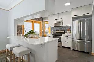 1227 Eleanor Ave, Saint Paul, MN 55116 - Photo 14