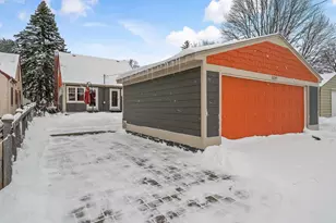 1227 Eleanor Ave, Saint Paul, MN 55116 - Photo 8