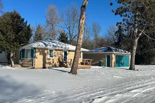 902 NE 2nd Ave, Grand Rapids, MN 55744 - Photo 2