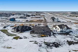 6490 Selkirk Dr S, Fargo, ND 58104 - Photo 76