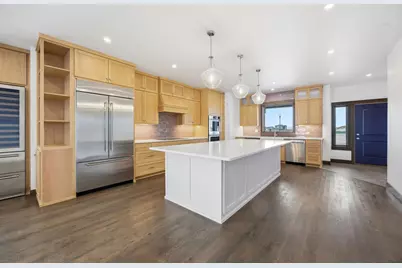 6490 Selkirk Drive S, Fargo, ND 58104 - Photo 6