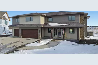 6490 Selkirk Drive S, Fargo, ND 58104 - Photo 2