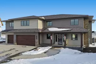 6490 Selkirk Dr S, Fargo, ND 58104 - Photo 2