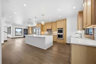 6490 Selkirk Dr S, Fargo, ND 58104 - Photo 4