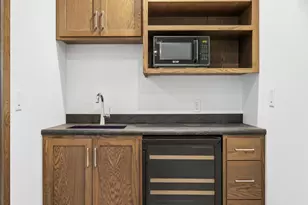 6490 Selkirk Dr S, Fargo, ND 58104 - Photo 54