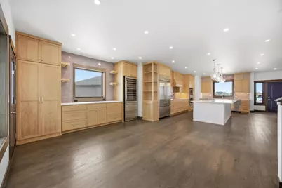 6490 Selkirk Drive S, Fargo, ND 58104 - Photo 8