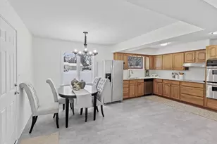 19 Mission Ln, Bloomington, MN 55420 - Photo 4