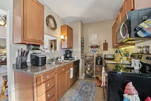 630 2nd St, Duluth, MN 55810 - Photo 6