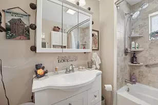 630 2nd St, Duluth, MN 55810 - Photo 10