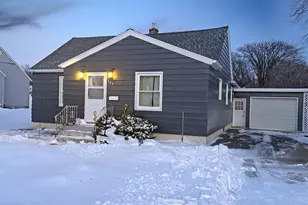 723 11th St S, Benson, MN 56215 - Photo 1