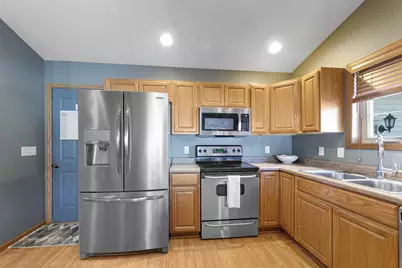 2502 7th Street NE, Waseca, MN 56093 - Photo 8