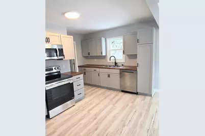 114 Louisiana Avenue W, Gilbert, MN 55741 - Photo 2