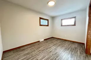 926 N Aurdal Ave, Fergus Falls, MN 56537 - Photo 16