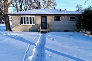 926 N Aurdal Ave, Fergus Falls, MN 56537 - Photo 36