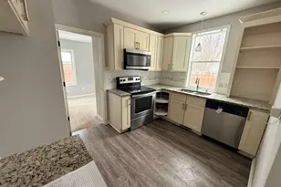 941 Cypress St, Saint Paul, MN 55106 - Photo 6