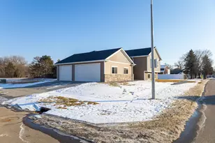 1896 Beaus Dr SE, Rochester, MN 55904 - Photo 32