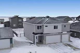 413 Hampton Dr W, Moorhead, MN 56560 - Photo 42