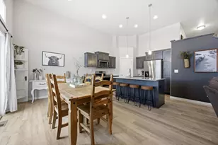 413 Hampton Dr W, Moorhead, MN 56560 - Photo 22