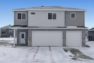 413 Hampton Dr W, Moorhead, MN 56560 - Photo 1