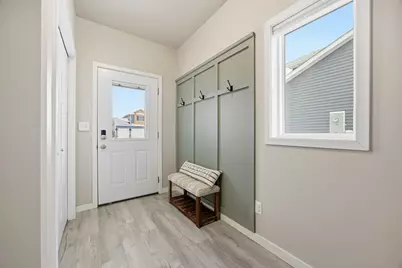 413 Hampton Drive W, Moorhead, MN 56560 - Photo 6