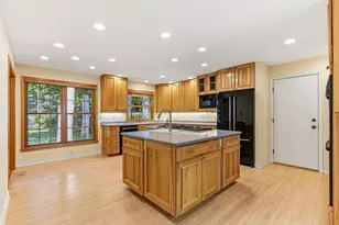 1611 Sumter Ave N, Golden Valley, MN 55427 - Photo 2