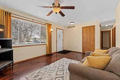 1909 2nd Avenue NE, Stewartville, MN 55976 - Photo 4