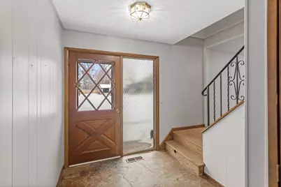 3840 Leslee Curve, Chanhassen, MN 55331 - Photo 4