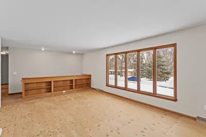 3840 Leslee Curve, Chanhassen, MN 55331 - Photo 6