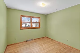 3840 Leslee Curve, Chanhassen, MN 55331 - Photo 16