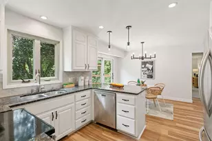 14650 40th Pl N, Plymouth, MN 55446 - Photo 8