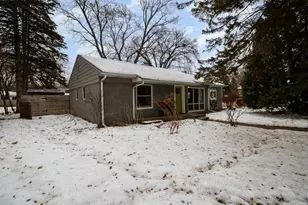 3305 Arthur Street NE, Minneapolis, MN 55418 - Photo 2