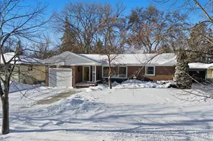 1217 17th St S, Moorhead, MN 56560 - Photo 2