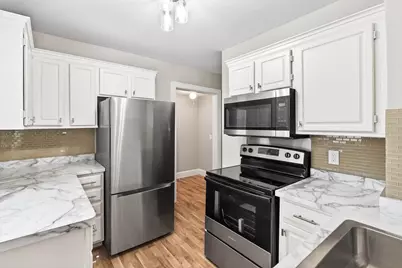 3923 Russell Avenue N, Minneapolis, MN 55412 - Photo 8