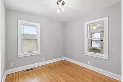 3923 Russell Avenue N, Minneapolis, MN 55412 - Photo 10