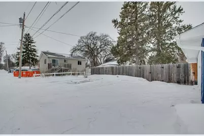 914 2nd Street S, Moorhead, MN 56560 - Photo 50