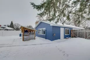 914 2nd St S, Moorhead, MN 56560 - Photo 46