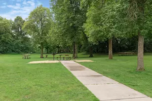 7501 W 100th St, Bloomington, MN 55438 - Photo 30