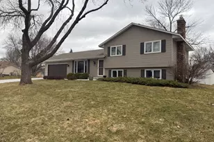 7501 W 100th St, Bloomington, MN 55438 - Photo 1