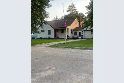 204 S Dayton Avenue, Parkers Prairie, MN 56361 - Photo 4