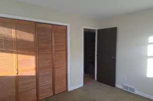 118 N O'Connell Ave, Springfield, MN 56087 - Photo 6