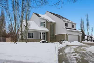 5027 Rose Creek Parkway S, Fargo, ND 58104 - Photo 2