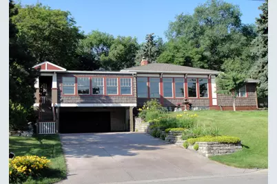 318 McCarrons Boulevard S, Roseville, MN 55113 - Photo 2