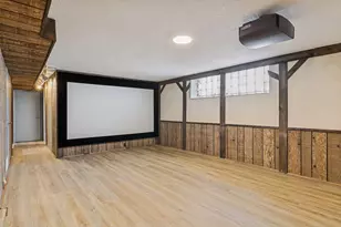 318 McCarrons Blvd S, Roseville, MN 55113 - Photo 40