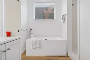 1013 Gardner St, Wayzata, MN 55391 - Photo 28